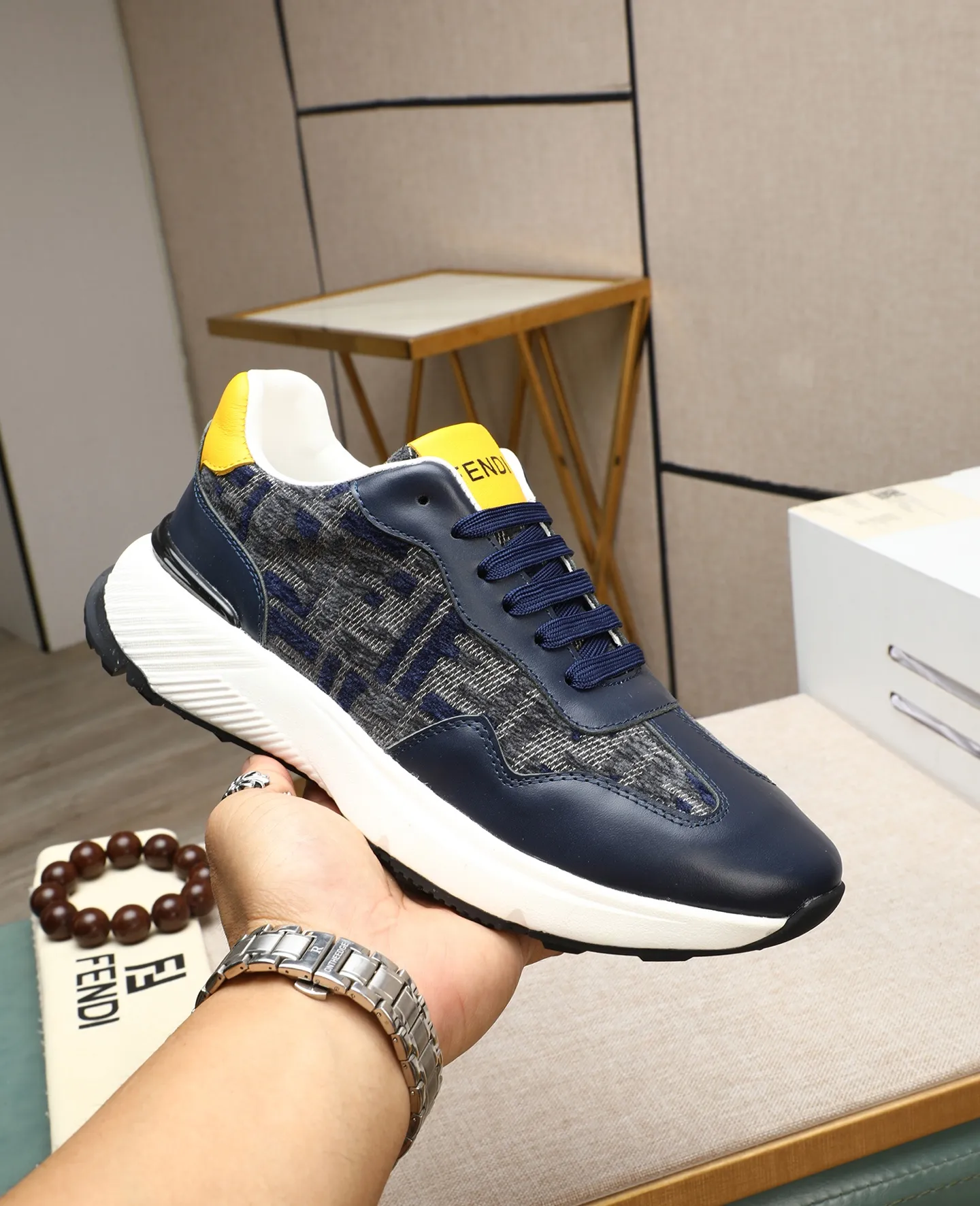 Men's shoes 💰460🕷🕷[FENDI] Fendi fashionable casual men's shoes 🇨🇳Original official website 1:1 model opening, new models are available first 💯Not high-profile but avant-garde, simple About low-key and fashionable, super versatile style 🌿 Made of original cowhide ➕ Pigskin lining 🎋 The version is comfortable on the feet, so rigorous for any small place, and the workmanship is first-class 🍍38-44 Large quantities in stock
